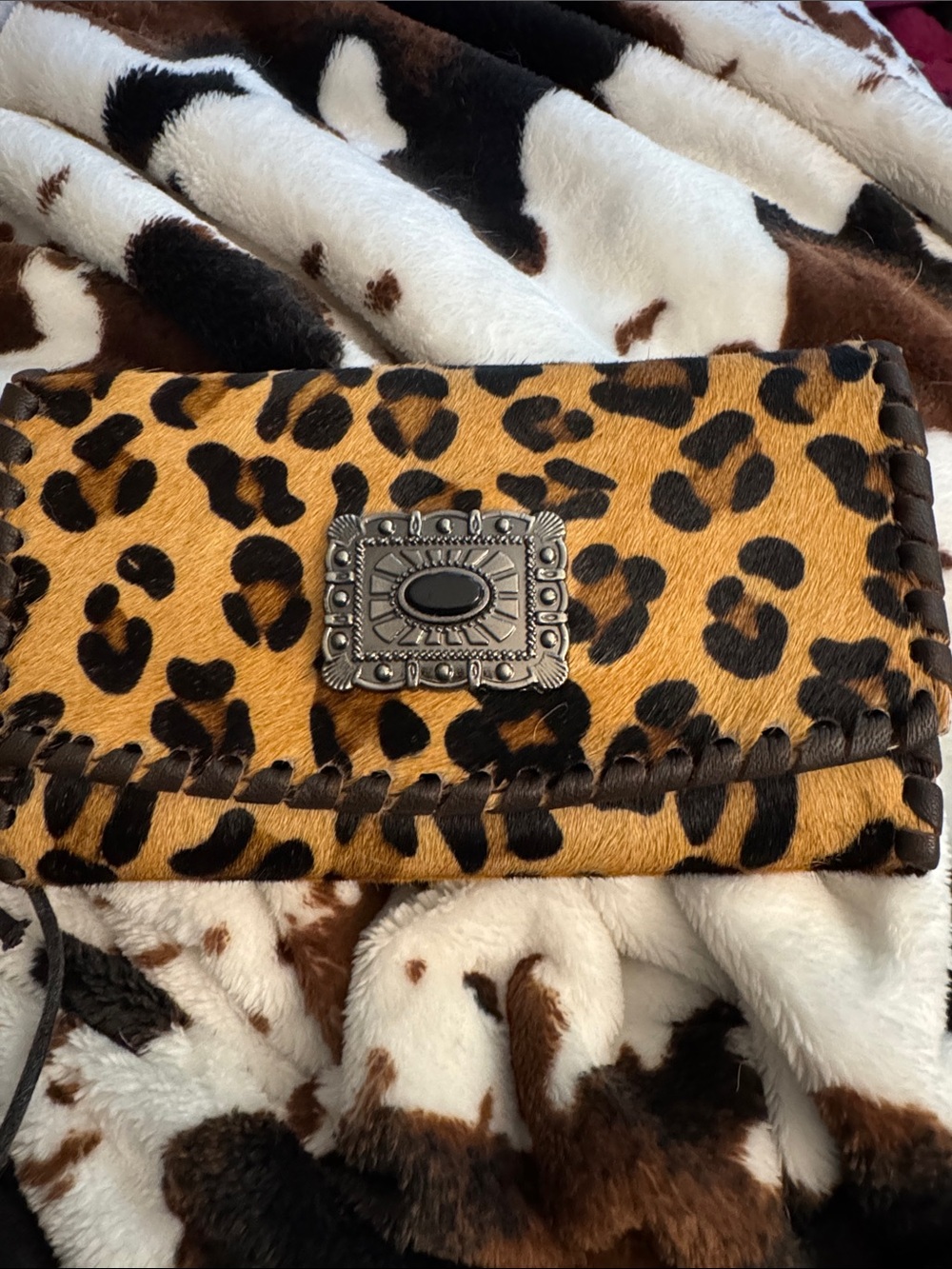 Source Unknown Leopard Print -Fur Clutch in Tan and Black